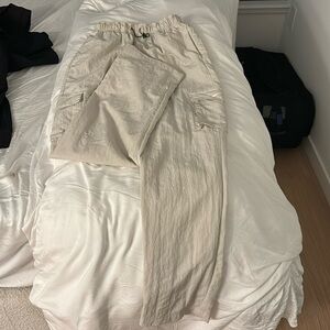 Nike wind pants cream